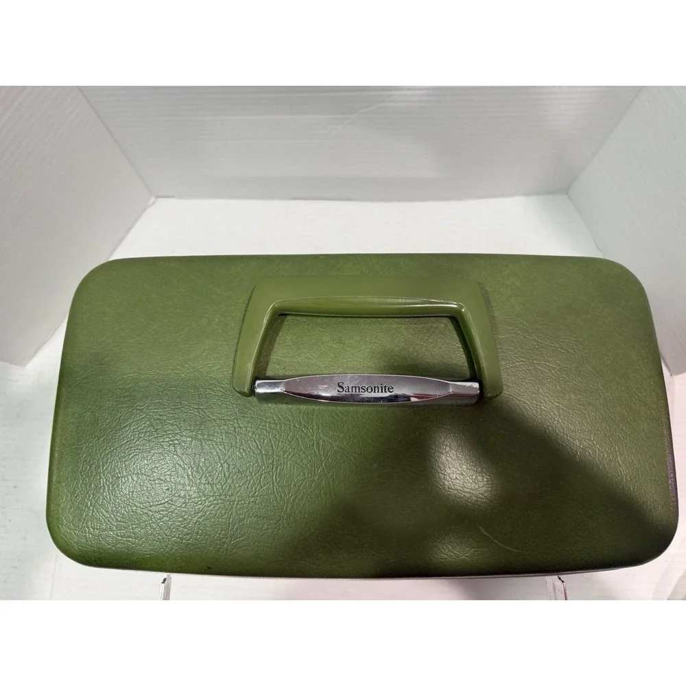 Vintage Samsonite Train Case Green Vanity Makeup Travel Case Tray Key & Mirror - Picture 2 of 7